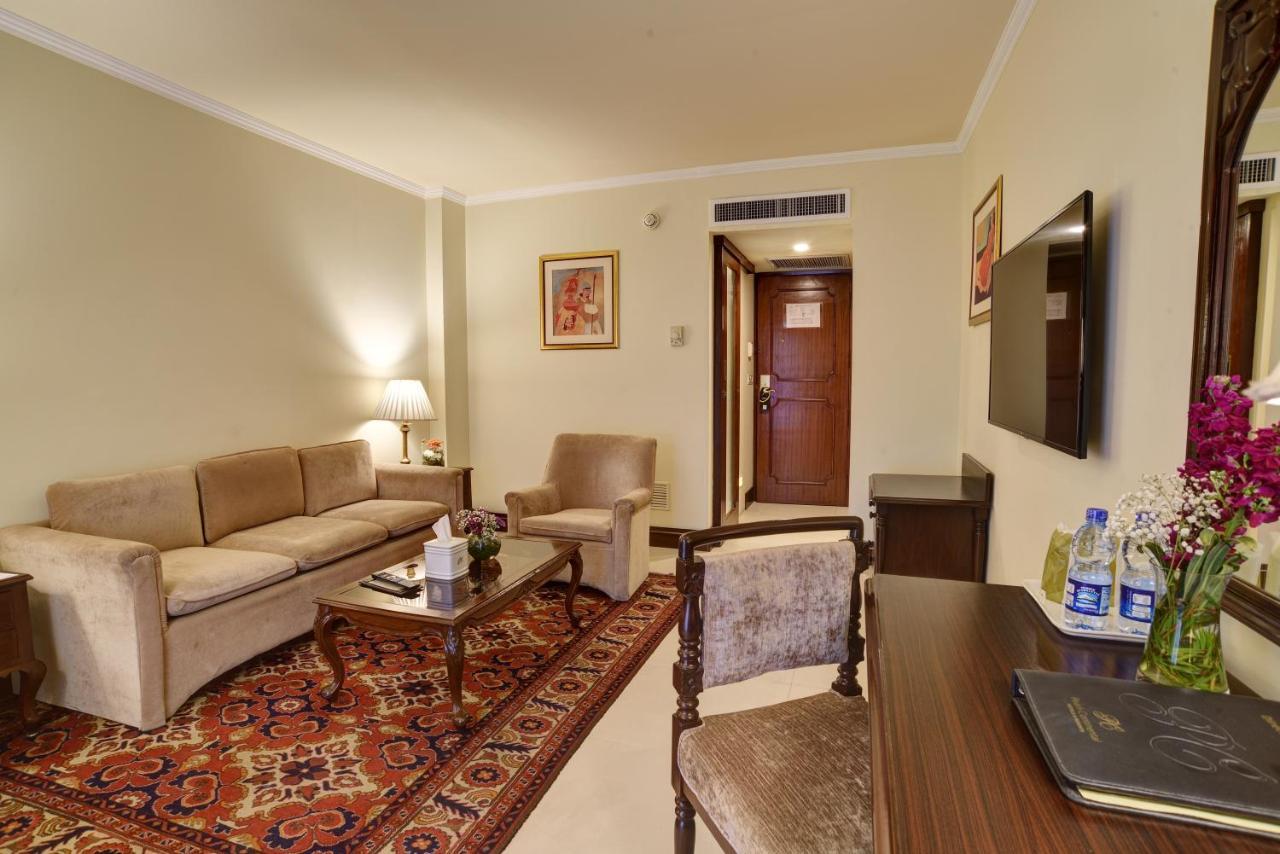 Pearl Continental Hotel, Peshawar Exterior photo